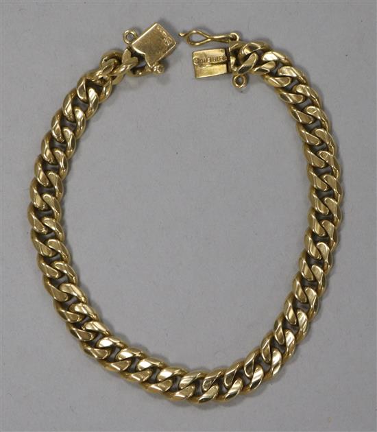 A 14ct gold curb link bracelet, 20cm.